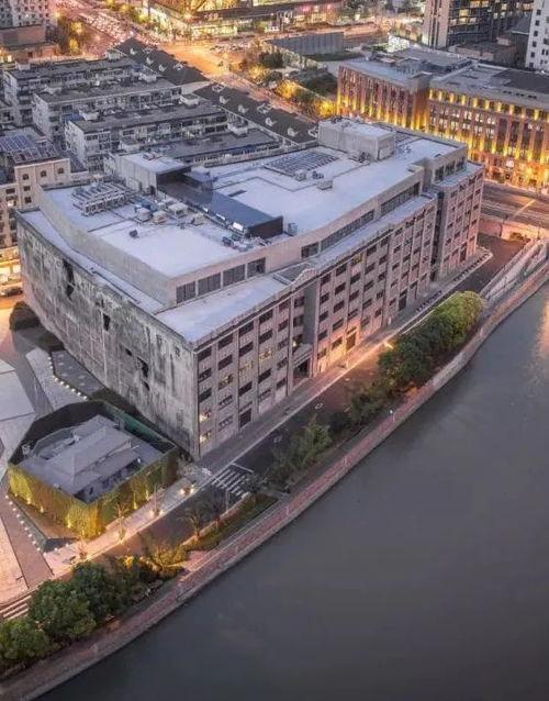 打卡杭州网红直播楼地址,打卡新地标，直播经济新潮流